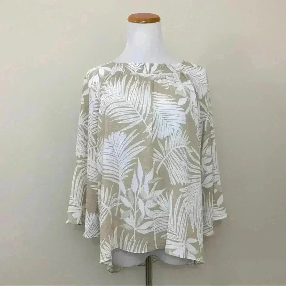 Dana Buchman flowy tan leaf patterned chiffon top